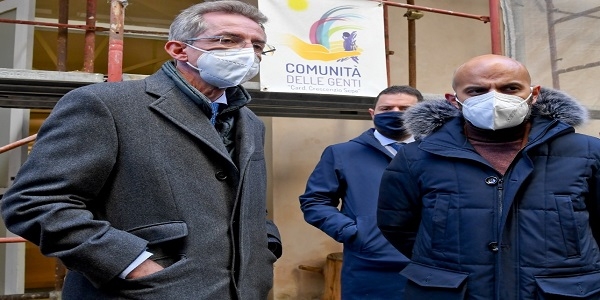 Napoli: Manfredi inaugura il servizio comunale di accoglienza alla 'Casa delle Genti'