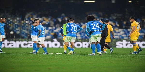 Napoli - Frosinone 0 -4, Mazzarri: chiedo scusa ai tifosi