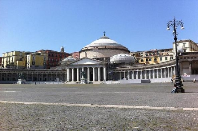 Napoli, notte di San Lorenzo: a Piazza del Plebiscito il concerto 'Mandolini sotto le stelle'.