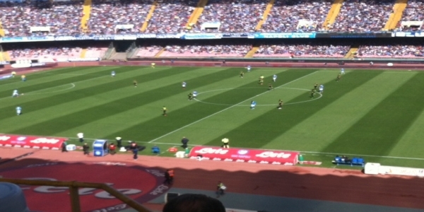Napoli - Verona 3-0. Prova di forza degli azzurri, Gabbiadini brinda con un gol