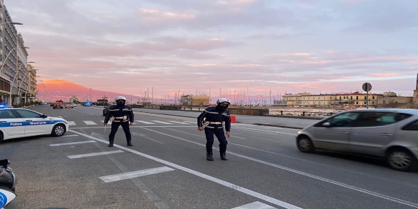Napoli: controlli nelle zone della 'Movida', il bilancio semestrale della Polizia Locale