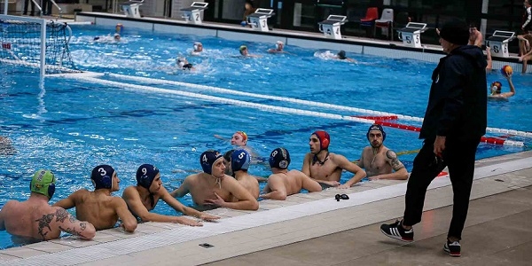 Pallanuoto: l'AC Group Nuoto 2000 domina nei primi due match. Travolte Cosenza e Dream Team